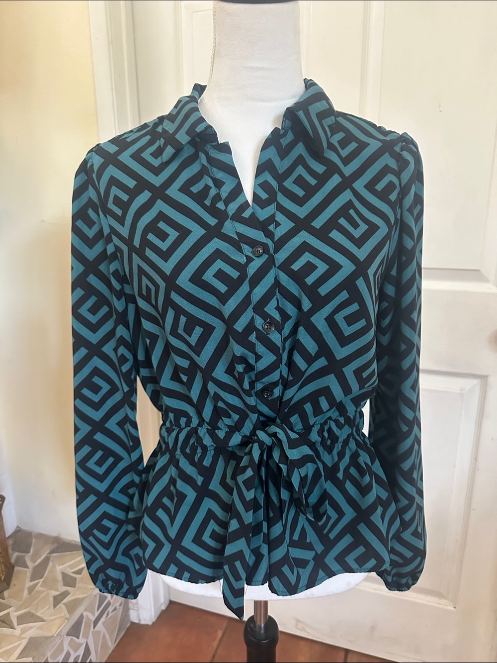 Sweet Rain Teal and Black Geometric Tie-Waist Blouse